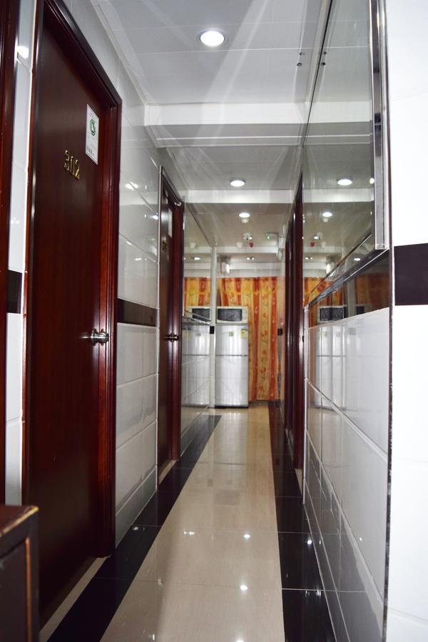 Om Guest House Гонконг Экстерьер фото